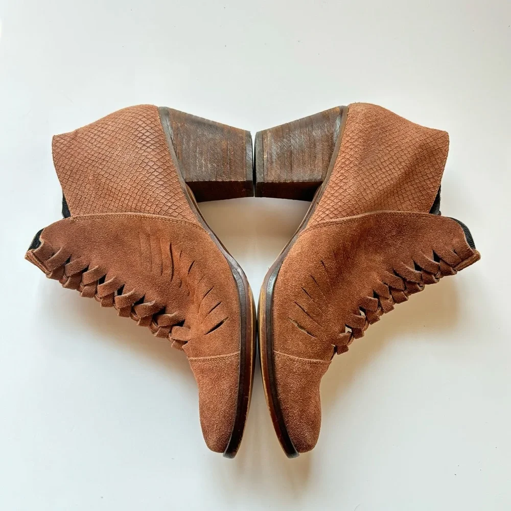 Free People Loveland Brown Mocha‎ Suede Cutout Braided Festival Ankle Boot 9.5